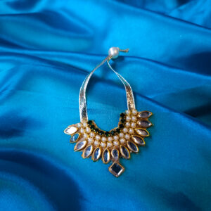 Lotus shape Pearl beaded necklace with green rhinestones